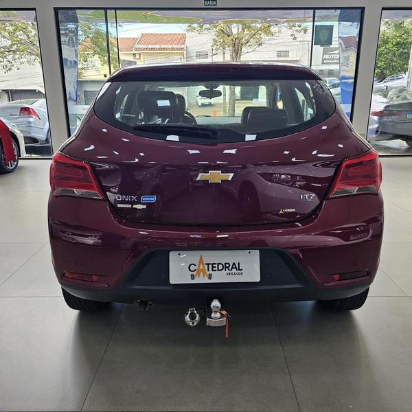 Chevrolet Onix Hatch LT 1.4 8V Flexpower 5P Aut. - foto 14