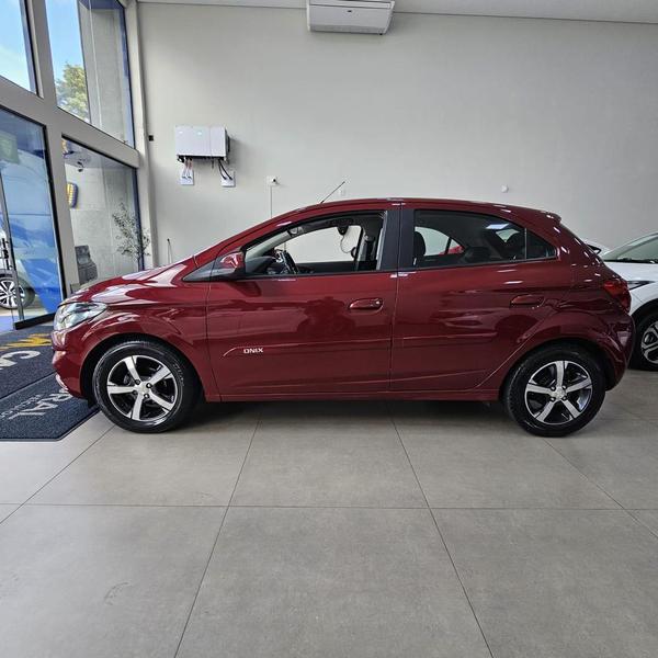 Chevrolet Onix Hatch LT 1.4 8V Flexpower 5P Aut. - foto 4