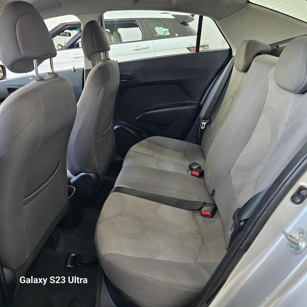 Hyundai HB20S Copa Do Mundo 1.0 Flex 12V Mec. - foto 11