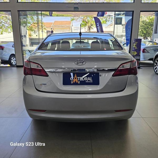 Hyundai HB20S Copa Do Mundo 1.0 Flex 12V Mec. - foto 14