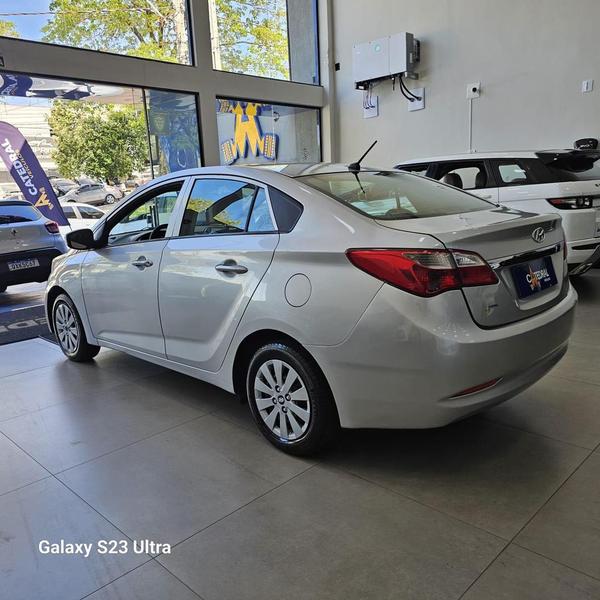Hyundai HB20S Copa Do Mundo 1.0 Flex 12V Mec. - foto 16