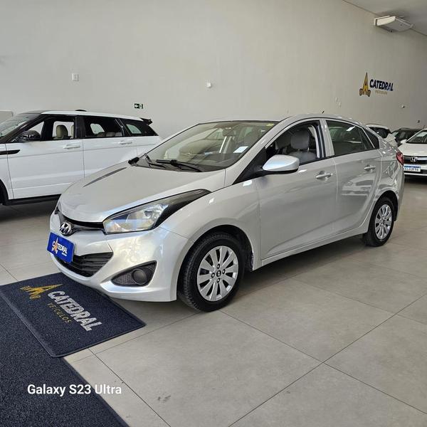 Hyundai HB20S Copa Do Mundo 1.0 Flex 12V Mec. - foto 2