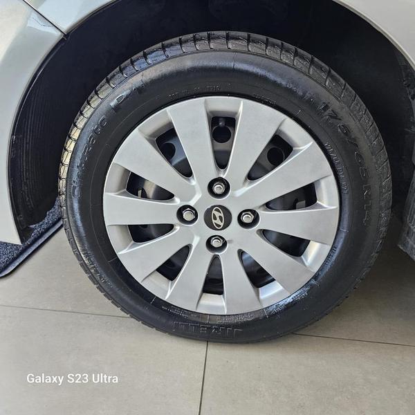 Hyundai HB20S Copa Do Mundo 1.0 Flex 12V Mec. - foto 5