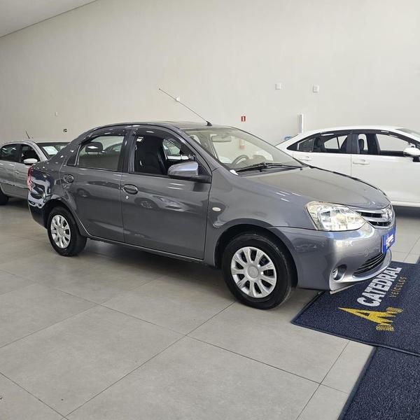 Toyota Etios Xs 1.5 Flex 16V 5P Mec. - foto 2
