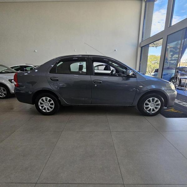 Toyota Etios Xs 1.5 Flex 16V 5P Mec. - foto 3