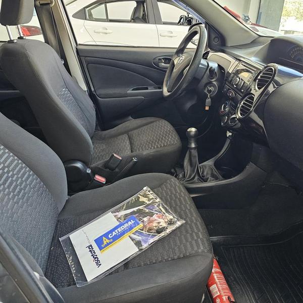 Toyota Etios Xs 1.5 Flex 16V 5P Mec. - foto 10