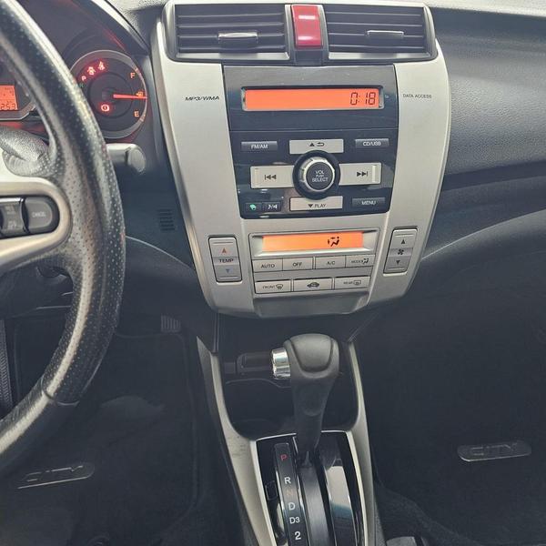 Honda City EX Flex - foto 12