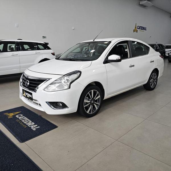 Nissan Versa 16sl CVT - foto 2