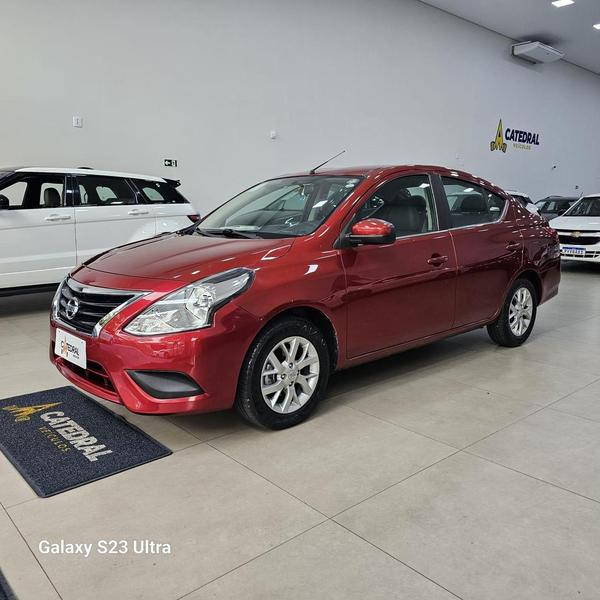 Nissan Versa 16sv CVT - foto 3