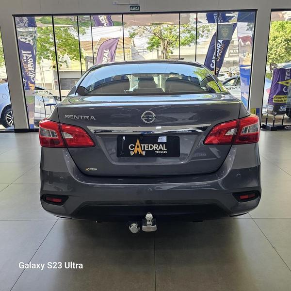 Nissan Sentra 20s CVT - foto 18