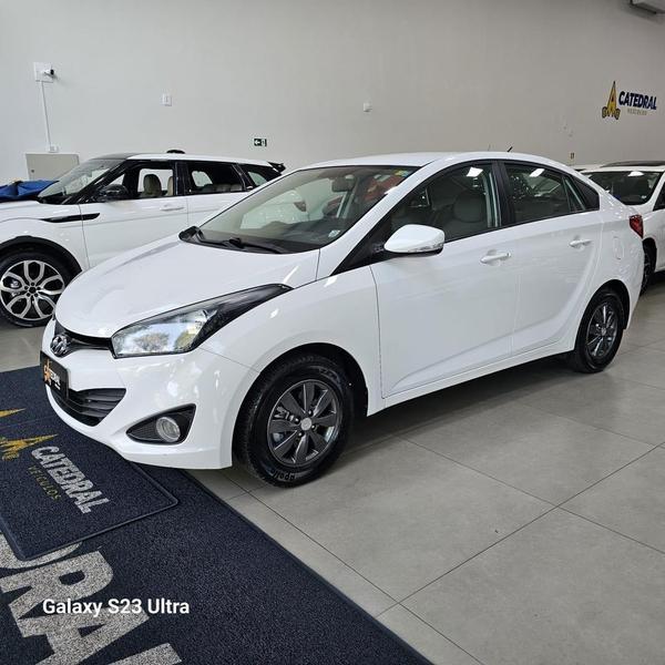 Hyundai HB20S 1.6 Comfort Plus 16V - foto 17