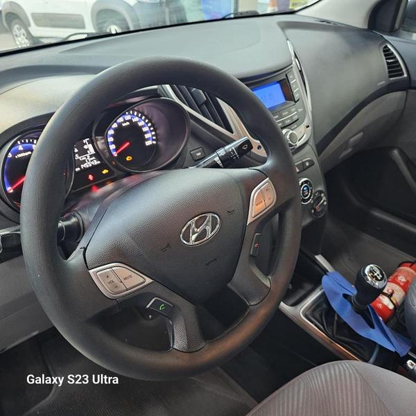 Hyundai HB20S 1.6 Comfort Plus 16V - foto 4