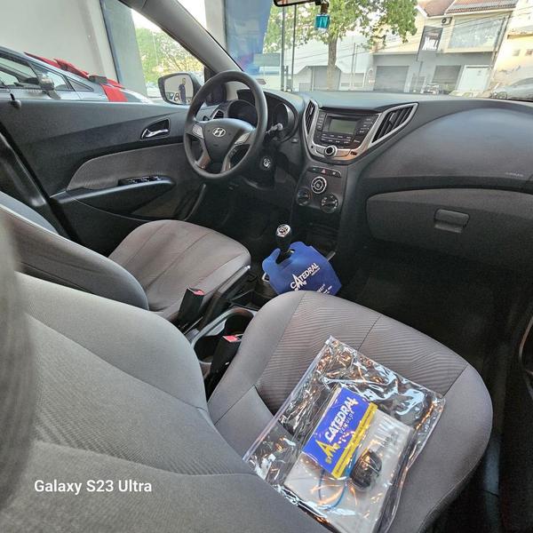 Hyundai HB20S 1.6 Comfort Plus 16V - foto 7