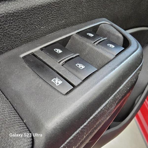 Chevrolet Onix 14mt LTZ - foto 17
