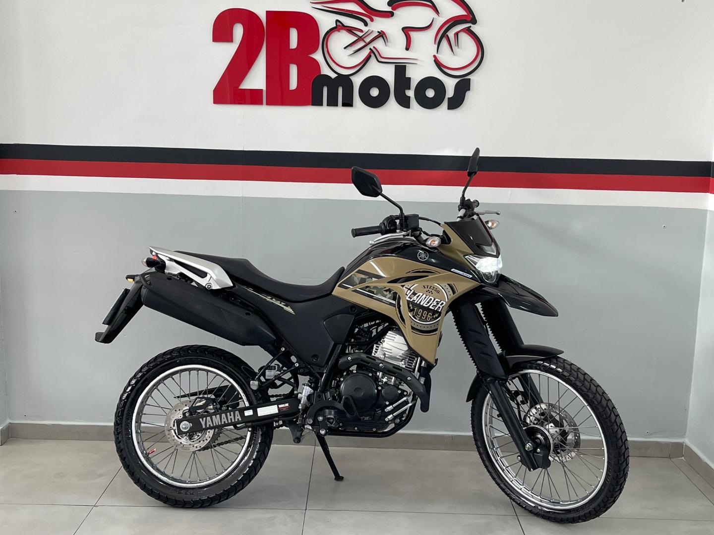 XMAX 250 ABS