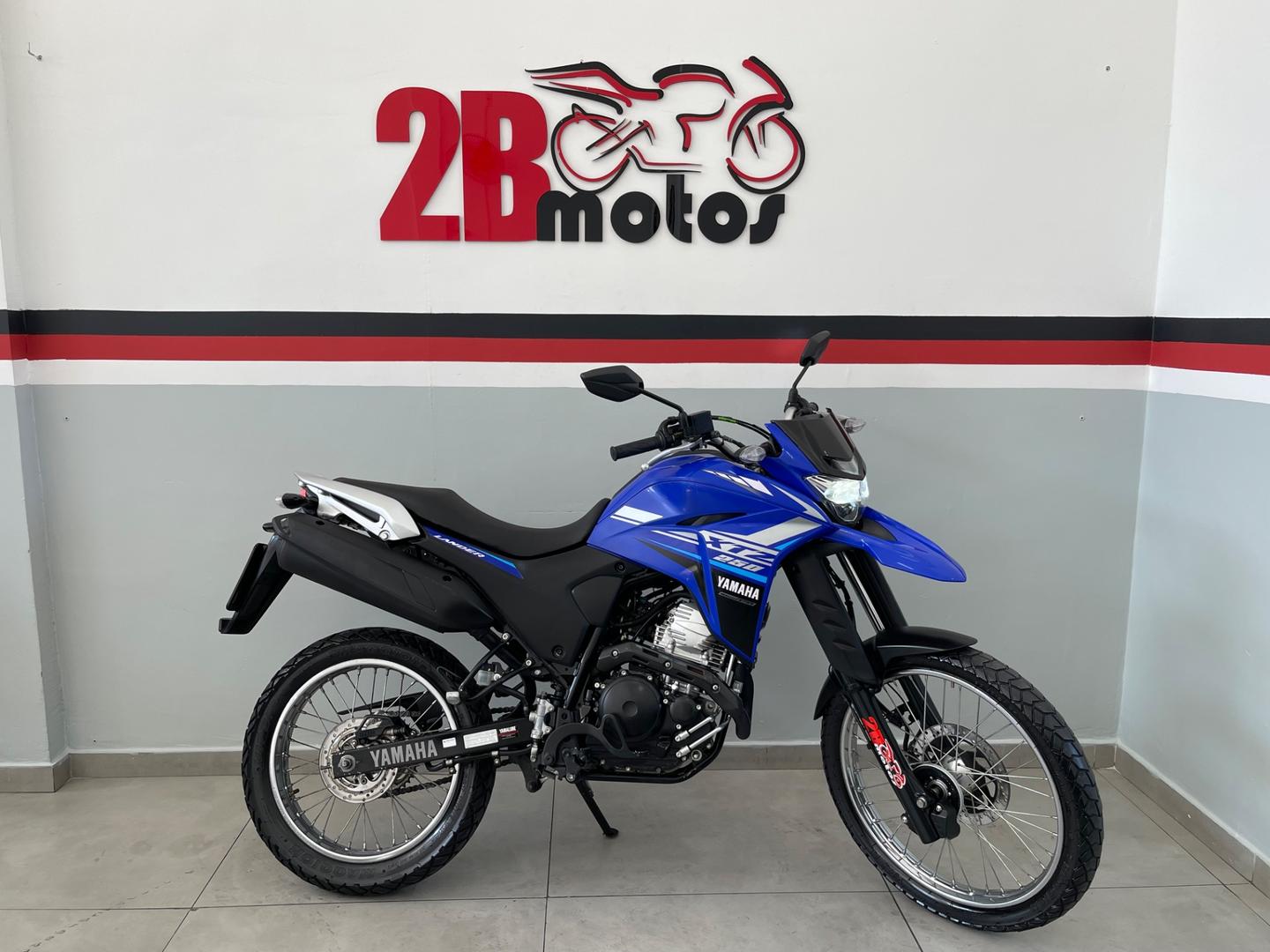 XMAX 250 ABS