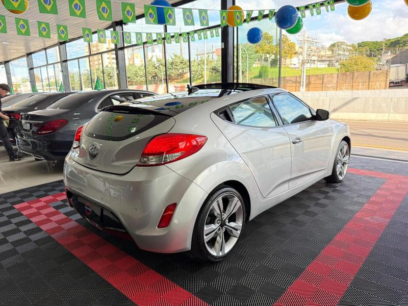 Hyundai Veloster - foto 10