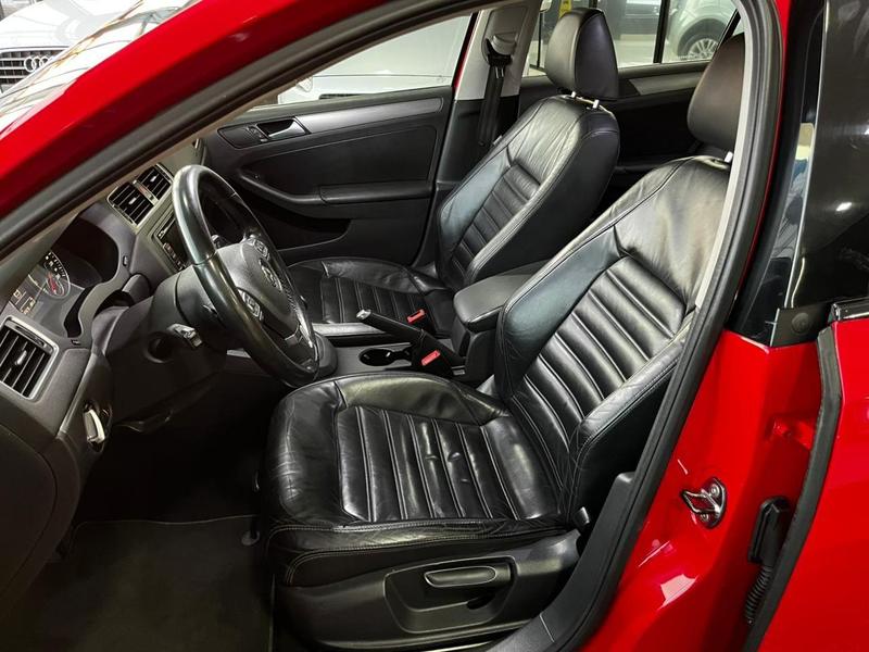 Volkswagen Jetta 2.0t - foto 6