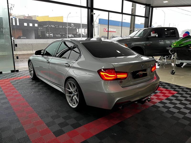 BMW 320i Active Flex - foto 10