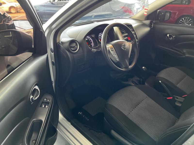 Nissan Versa 1.6 Sv - foto 4