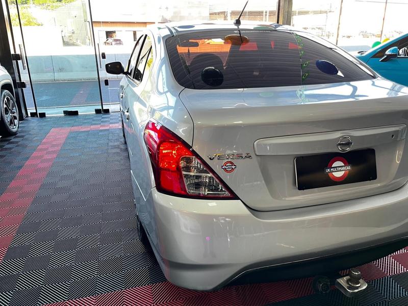 Nissan Versa 1.6 Sv - foto 7