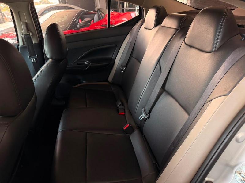 Nissan Versa Advnc CVT - foto 7