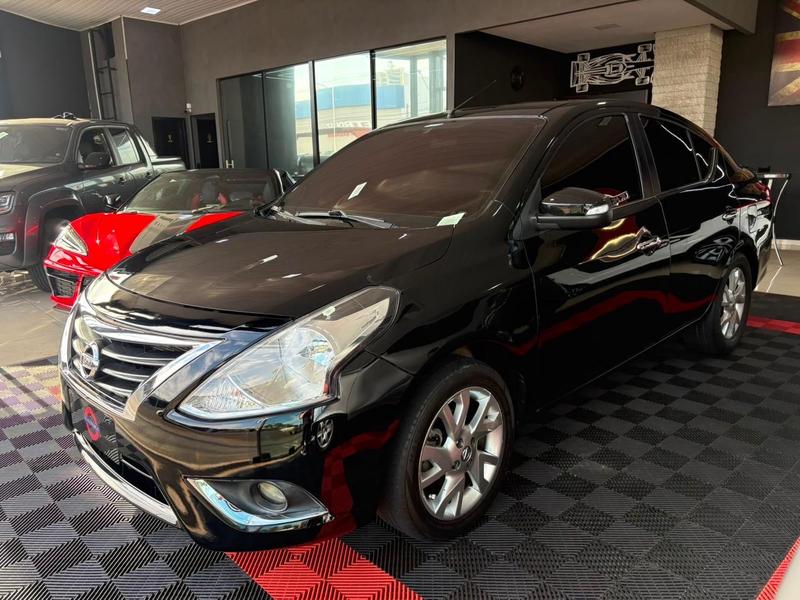 Nissan Versa 16sl CVT - foto 2