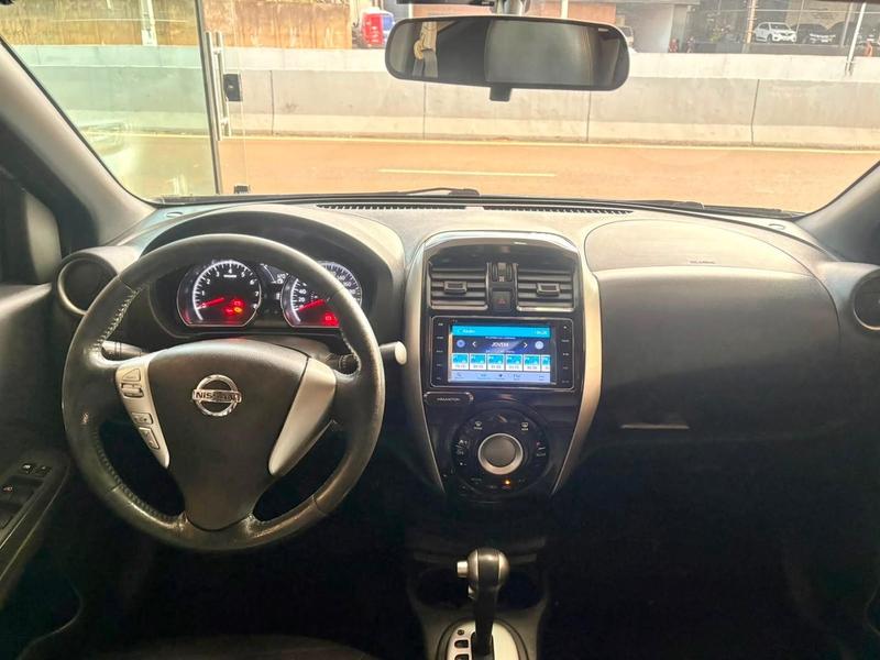 Nissan Versa 16sl CVT - foto 3