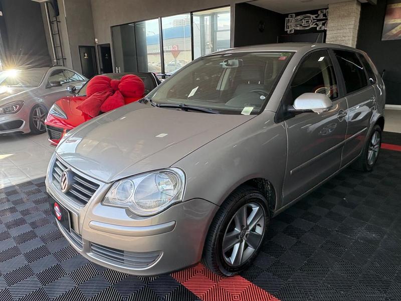Volkswagen Polo 1.6 - foto 2