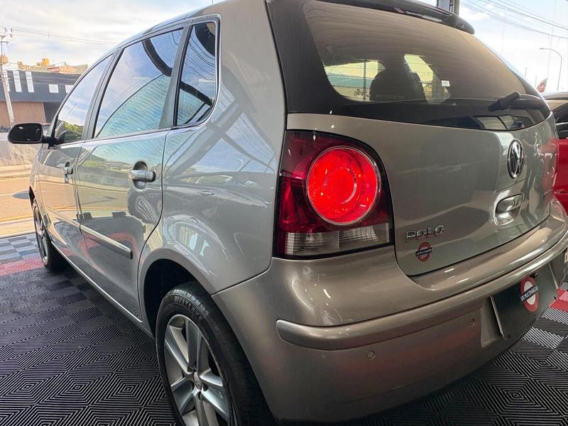 Volkswagen Polo 1.6 - foto 8