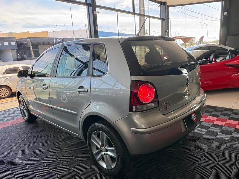 Volkswagen Polo 1.6 - foto 9