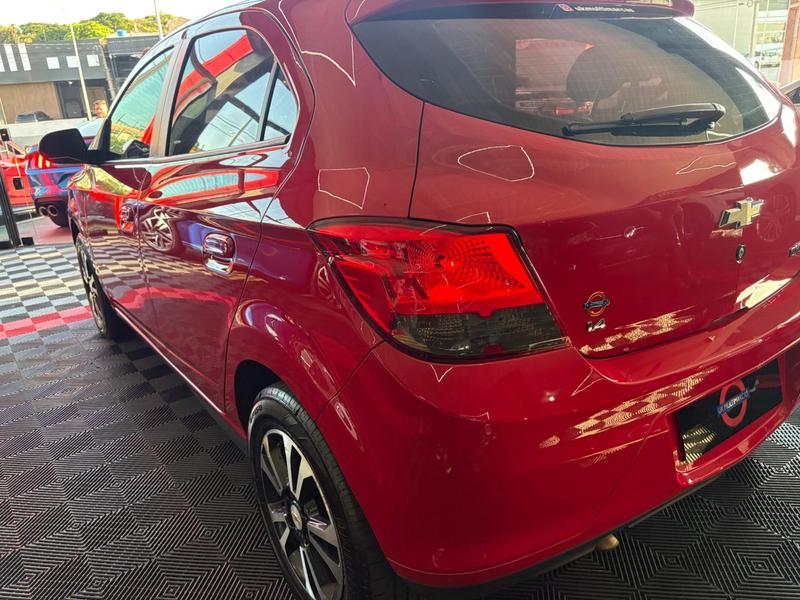 Chevrolet Onix 14mt LT - foto 8