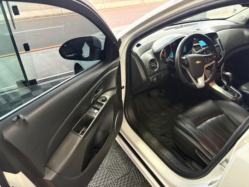 Chevrolet Cruze LT Hb - foto 5