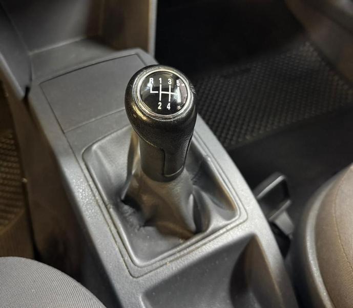 Volkswagen Polo Sedan 1.6 - foto 11