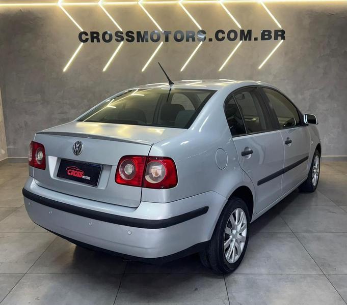 Volkswagen Polo Sedan 1.6 - foto 2