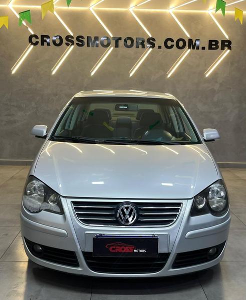 Volkswagen Polo Sedan 1.6 Mi Total Flex 8V 4P - foto 3