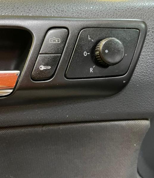 Volkswagen Polo Sedan 1.6 Mi Total Flex 8V 4P - foto 11