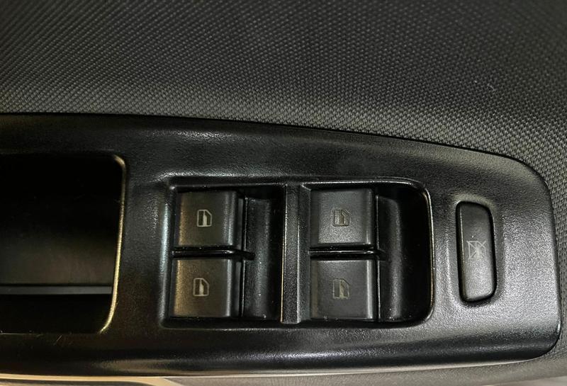 Volkswagen Polo Sedan 1.6 Mi Total Flex 8V 4P - foto 10