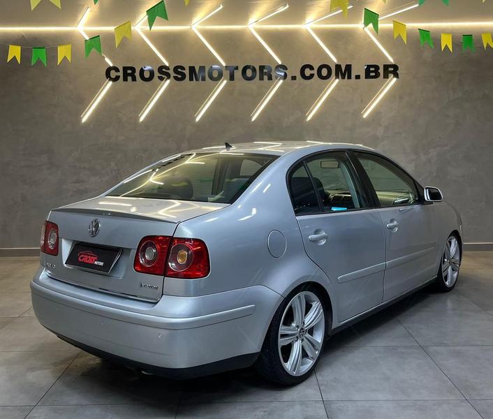 Volkswagen Polo Sedan 1.6 Mi Total Flex 8V 4P - foto 2