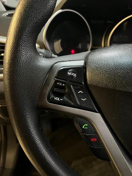 Hyundai Veloster - foto 7