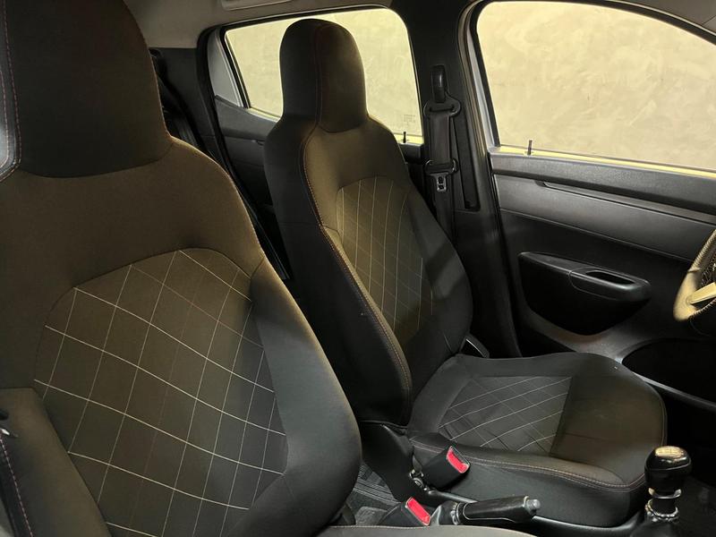 Renault Kwid Zen 1.0 Flex 12V 5P Mec. - foto 8