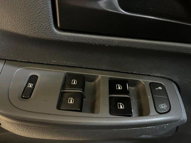 Volkswagen SpaceFox - foto 8