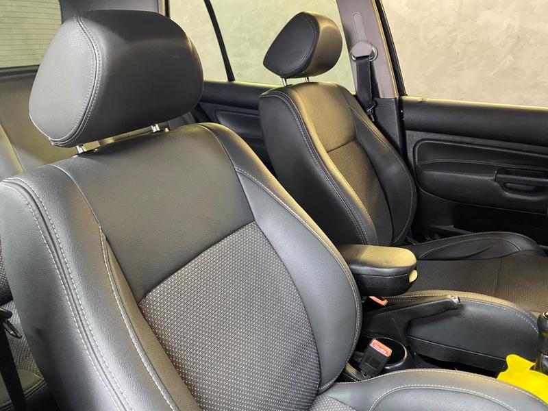 Volkswagen Golf 1.6 Sportline - foto 10