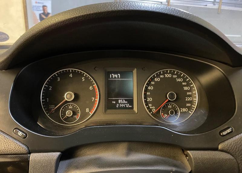 Volkswagen Jetta 2.0 - foto 12