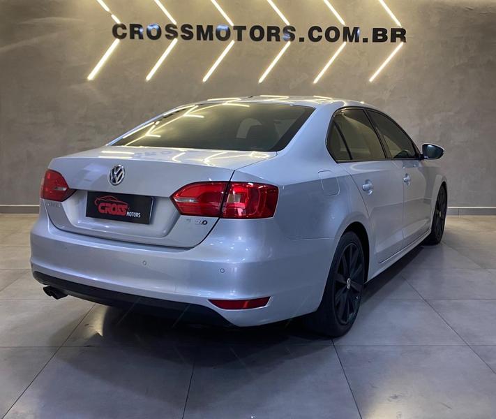 Volkswagen Jetta 2.0 - foto 2