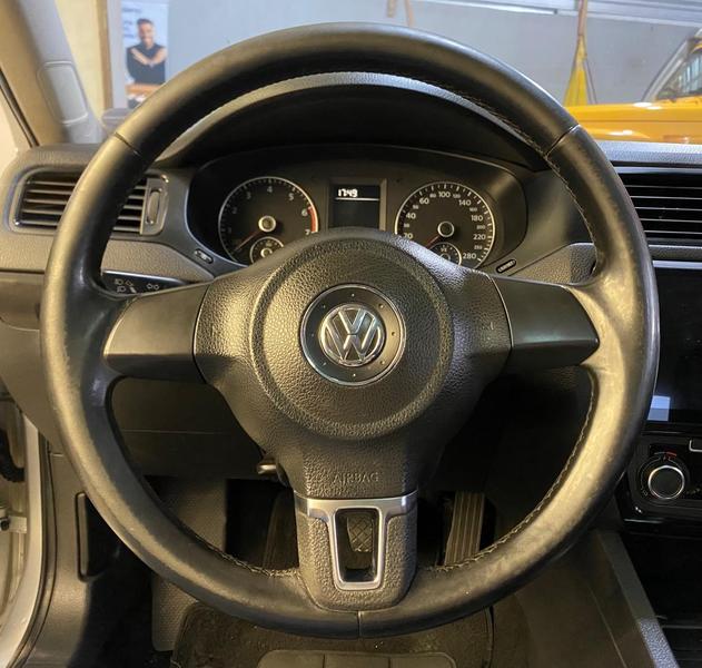 Volkswagen Jetta 2.0 - foto 6