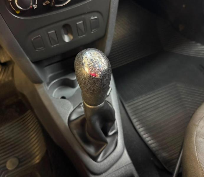 Renault Sandero Expr 1.0 - foto 11