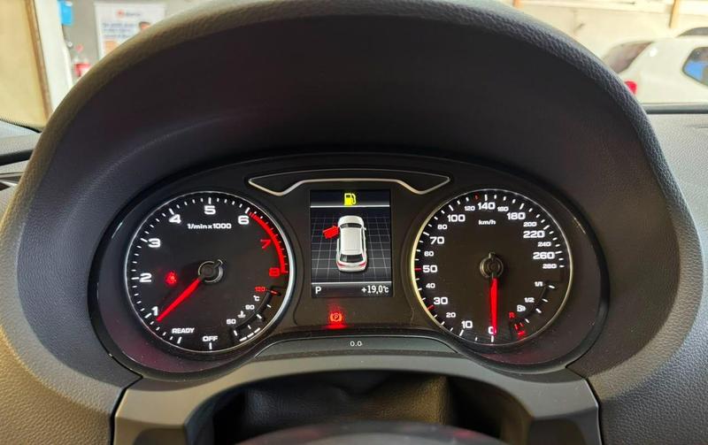 Audi A3 Spb 122cv - foto 8
