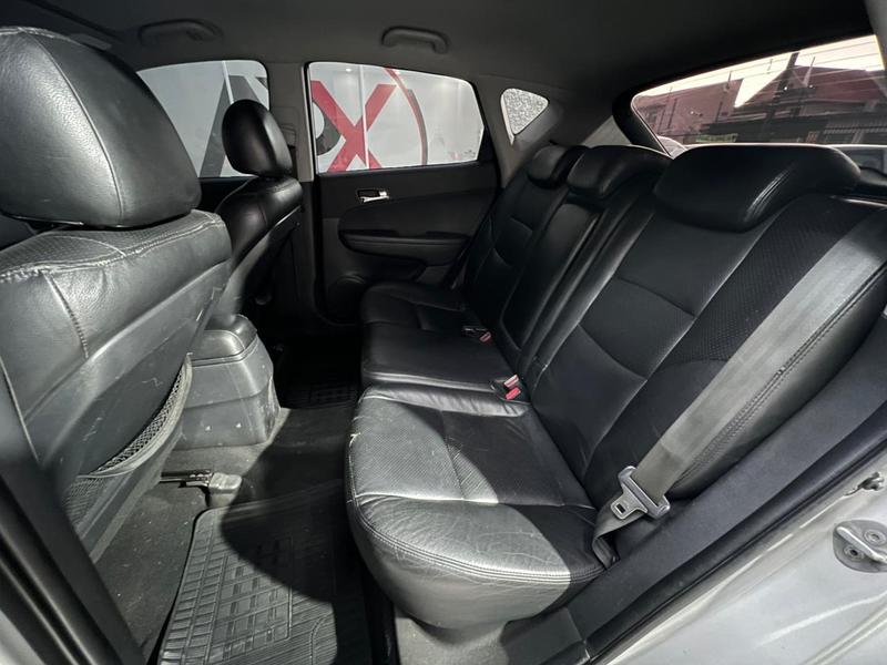 Hyundai i30 2.0 - foto 12