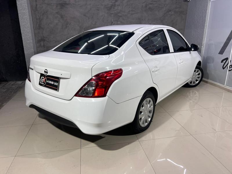 Nissan Versa 1.0 - foto 8